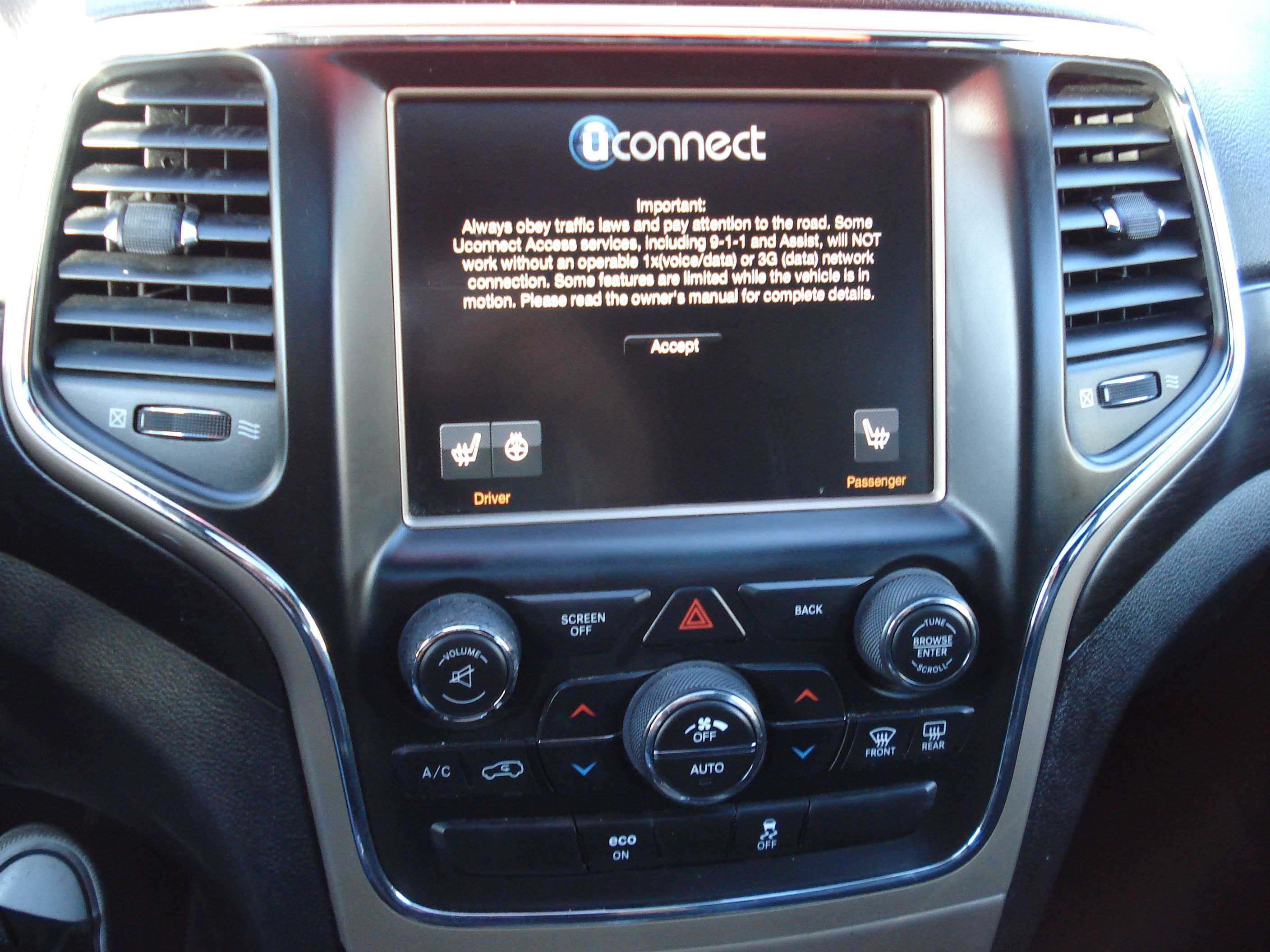 Jeep Grand Cherokee Image 15