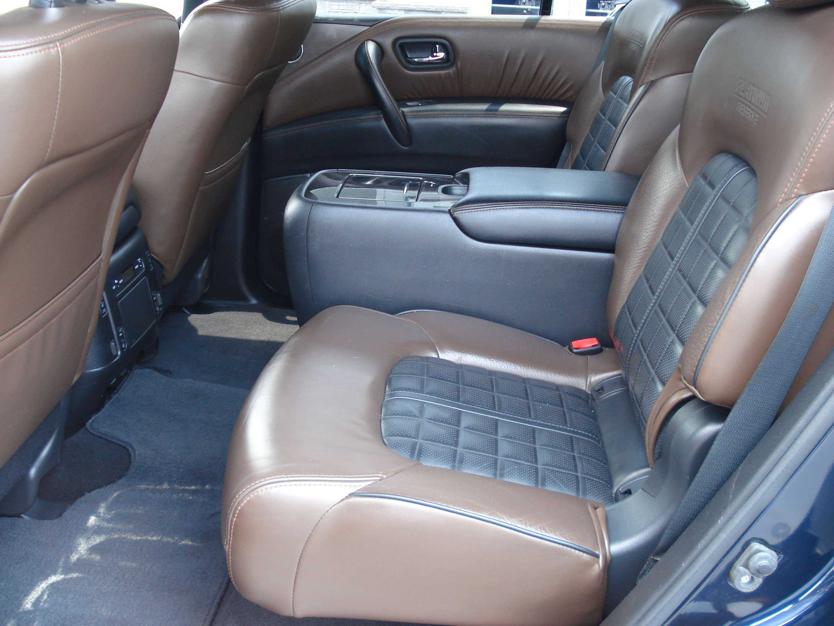 Nissan Armada Image 12