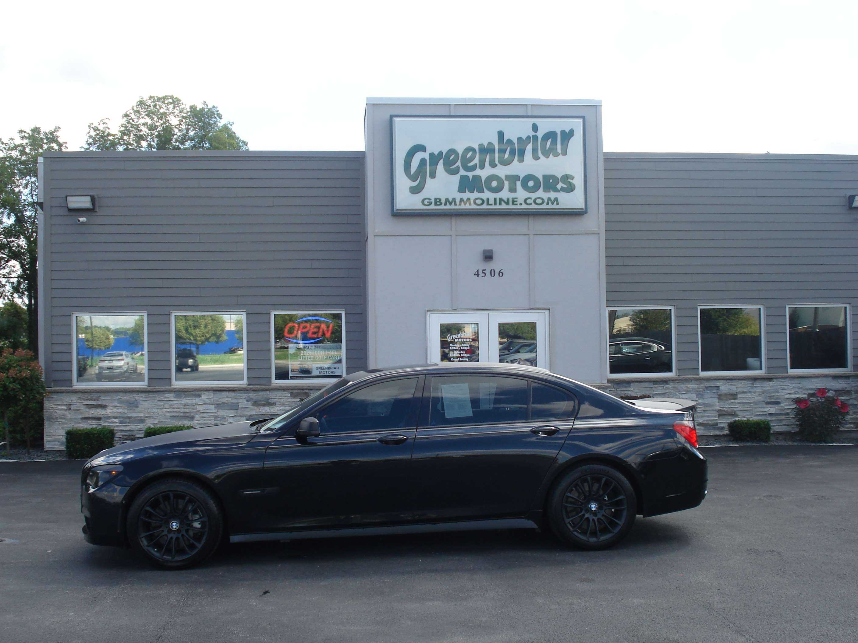 Bmw 7 Series Image 1