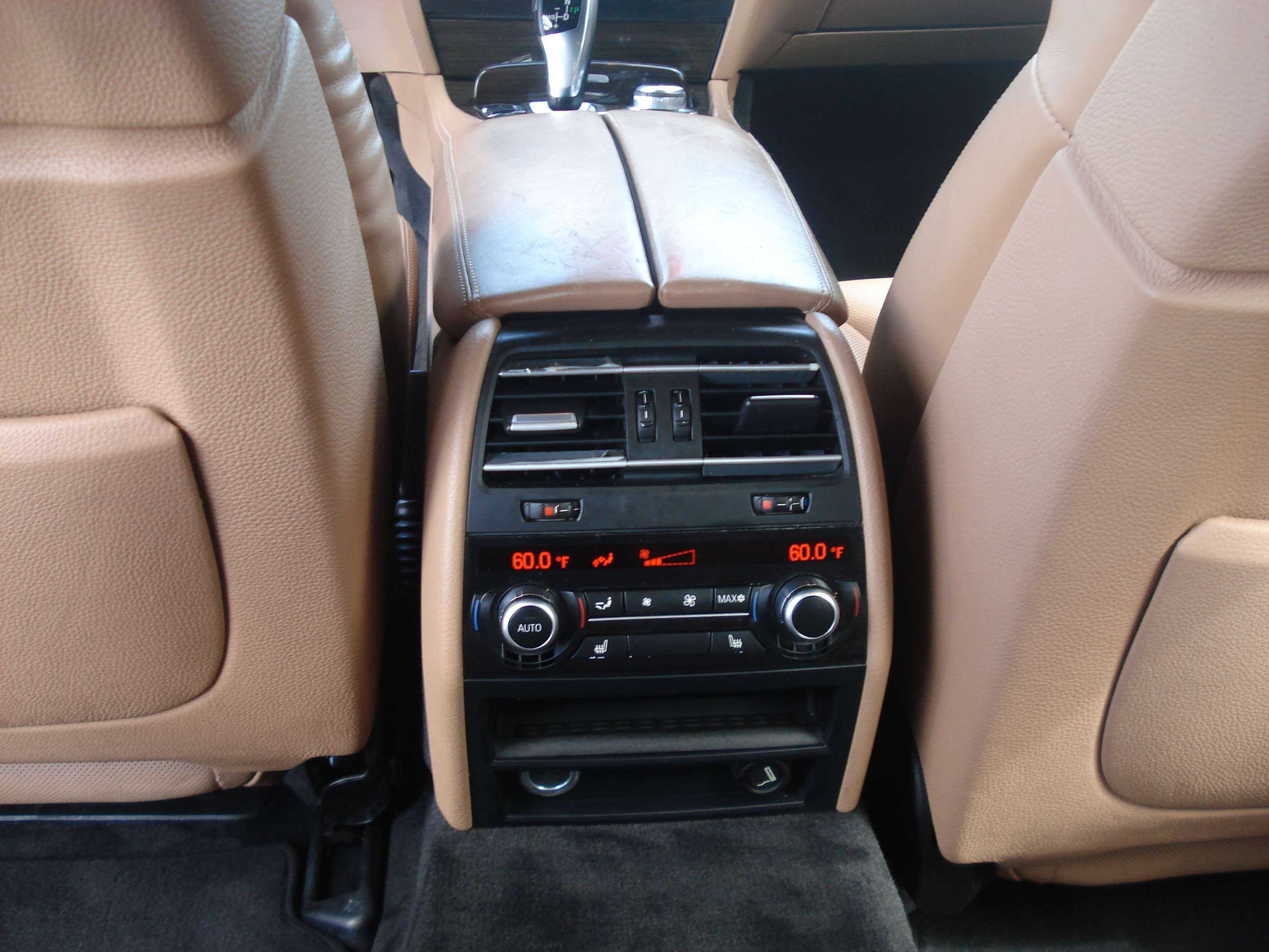 Bmw 7 Series Image 13