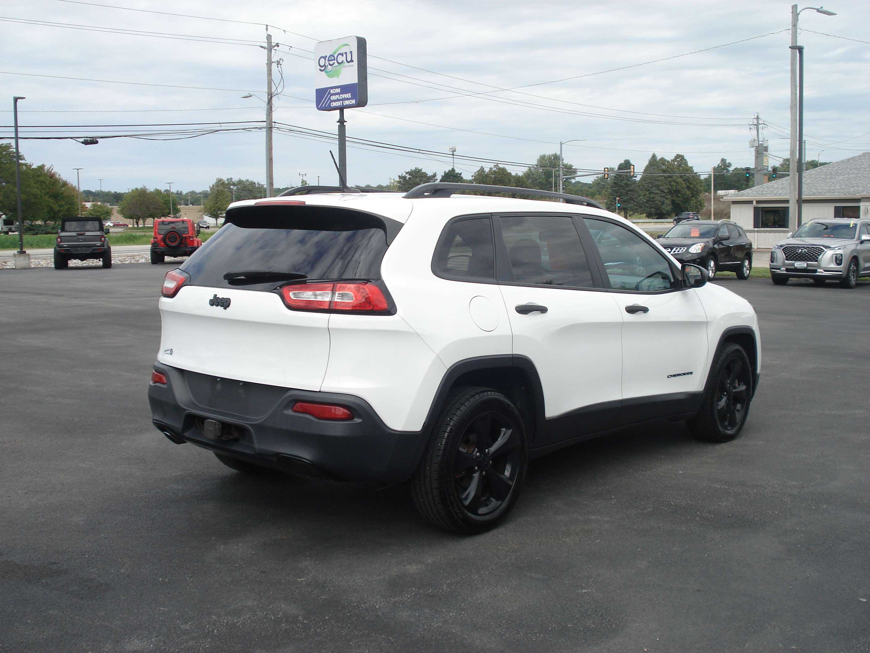 Jeep Cherokee Image 6