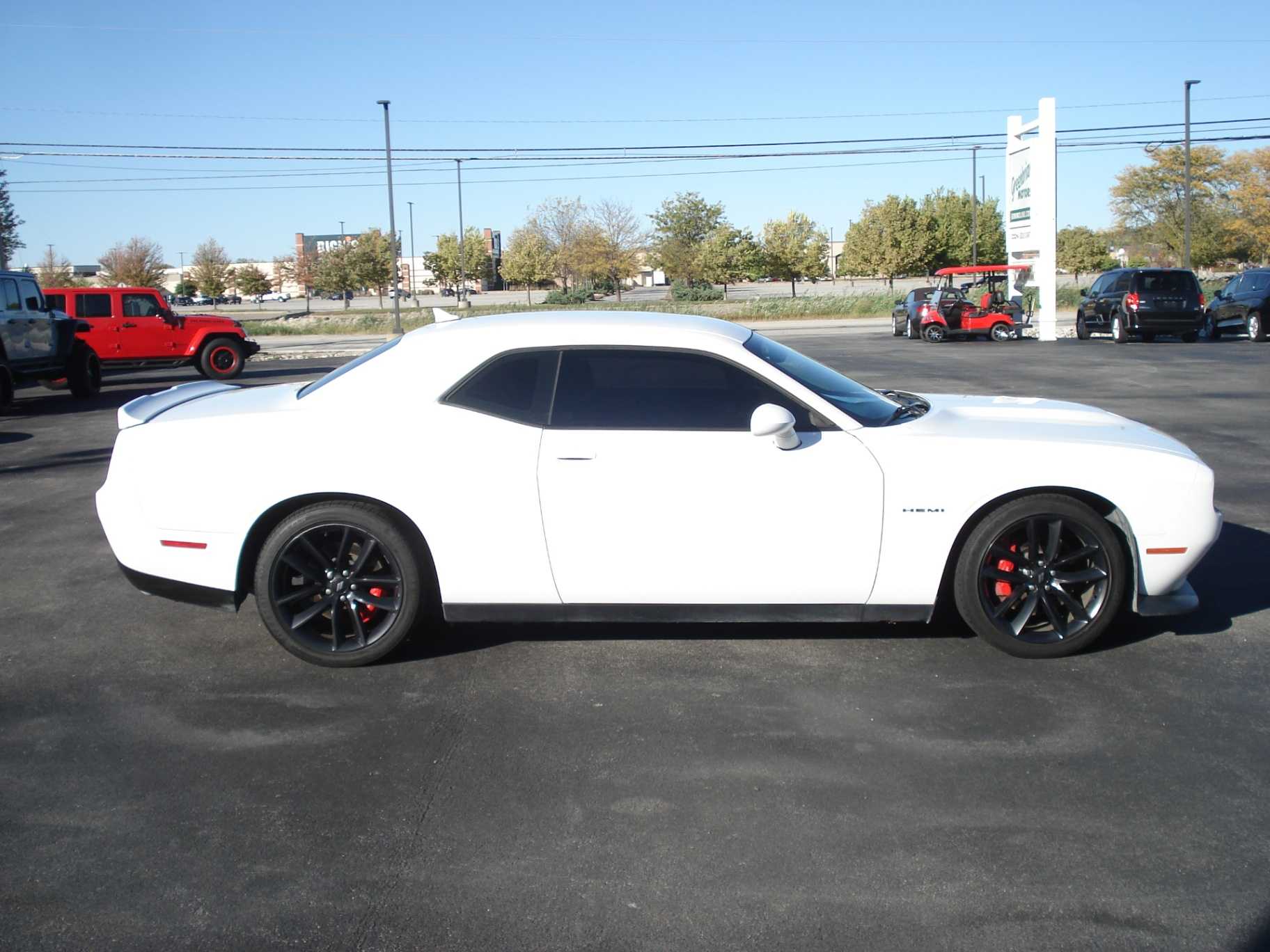 Dodge Challenger Image 4