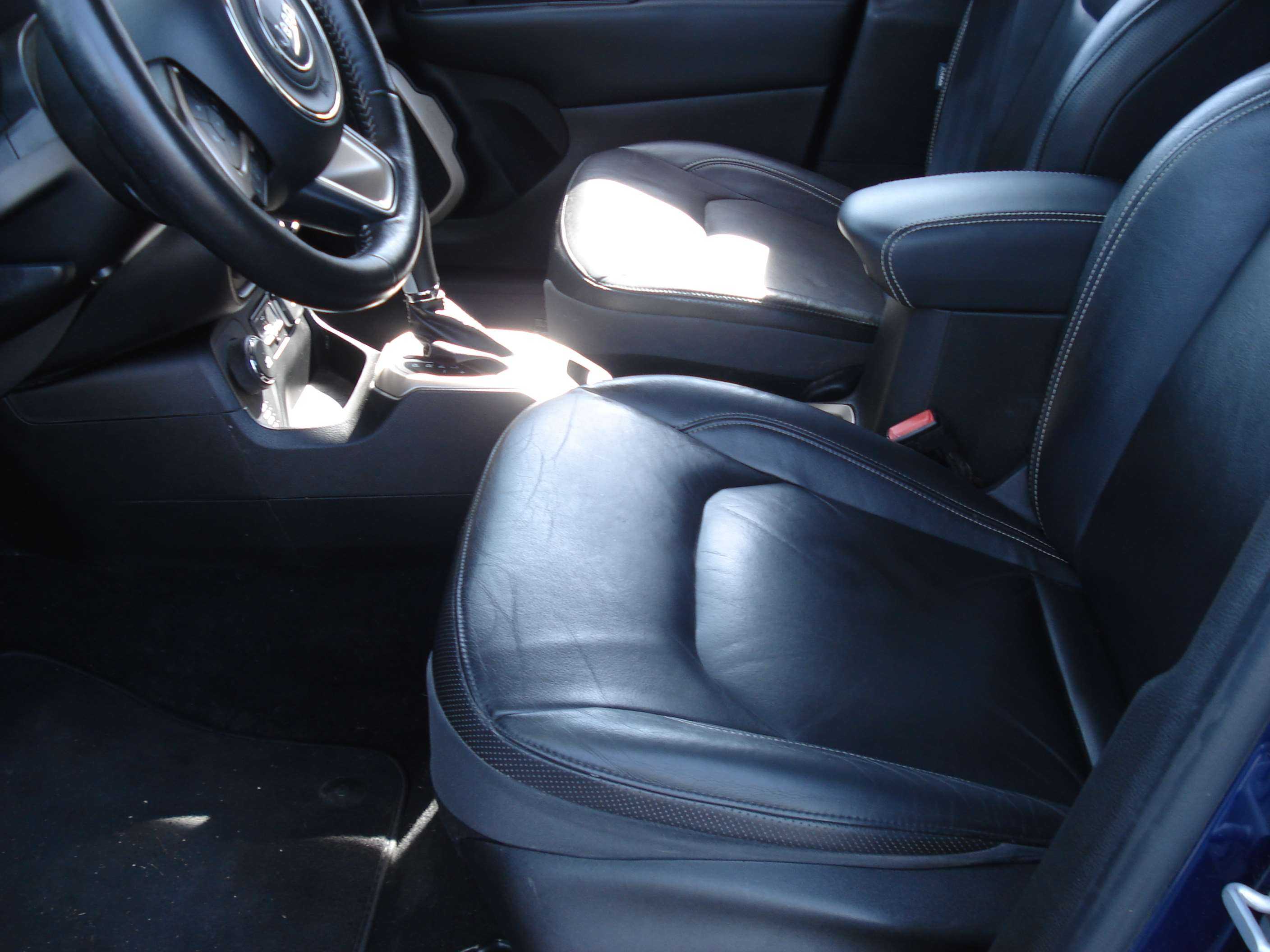 Jeep Renegade Image 12