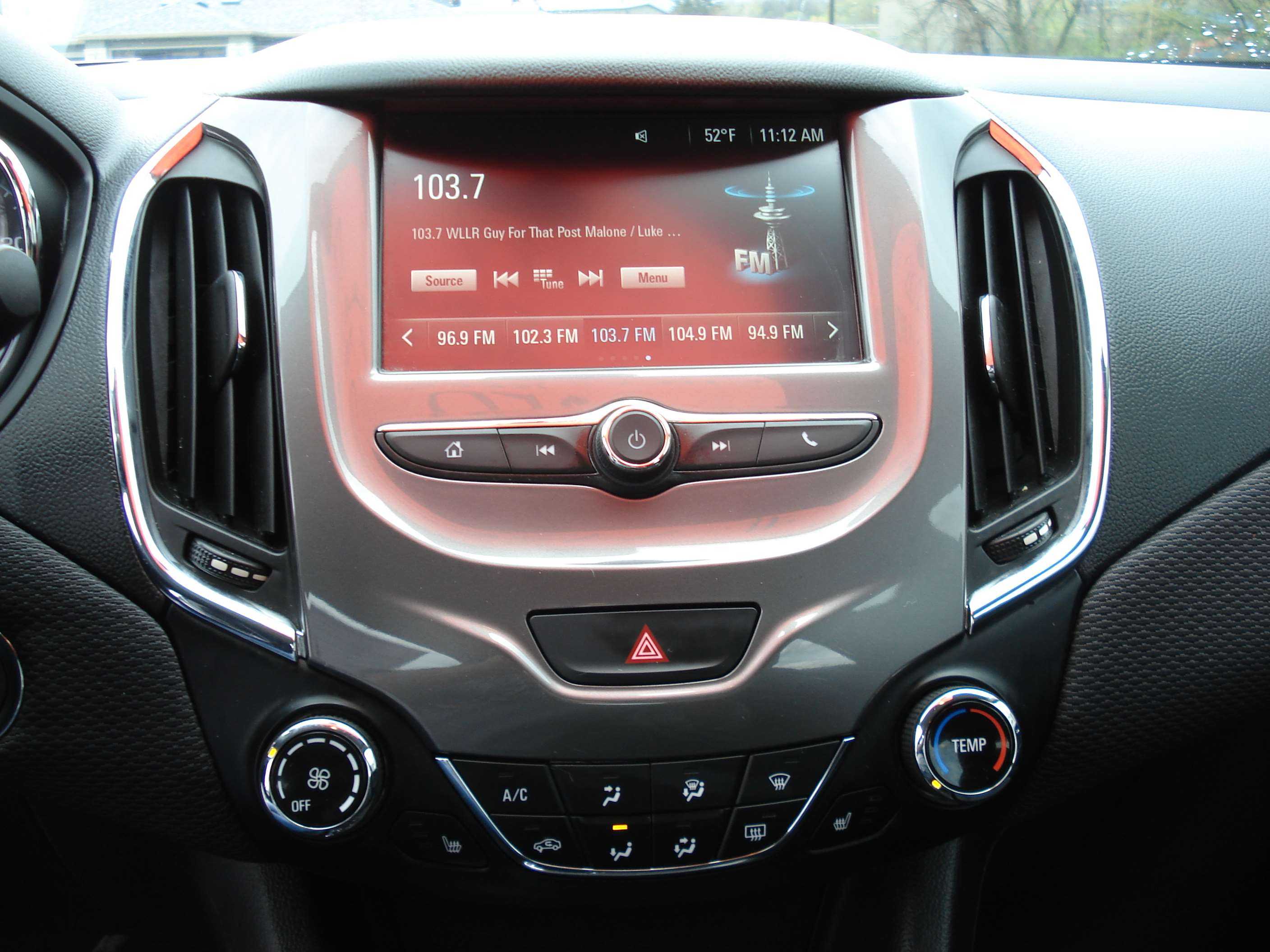Chevrolet Cruze Image 14