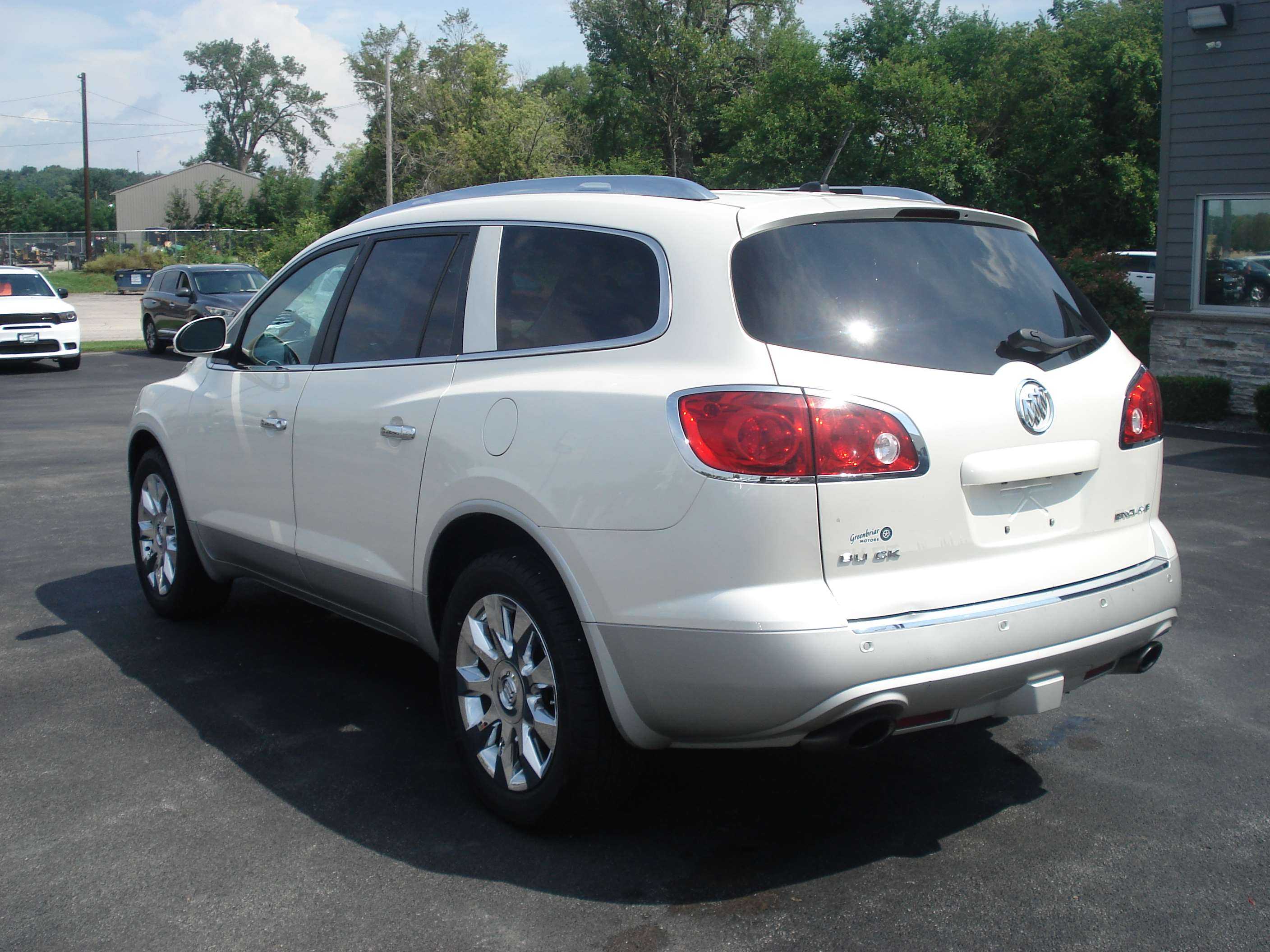 Buick Enclave Image 7