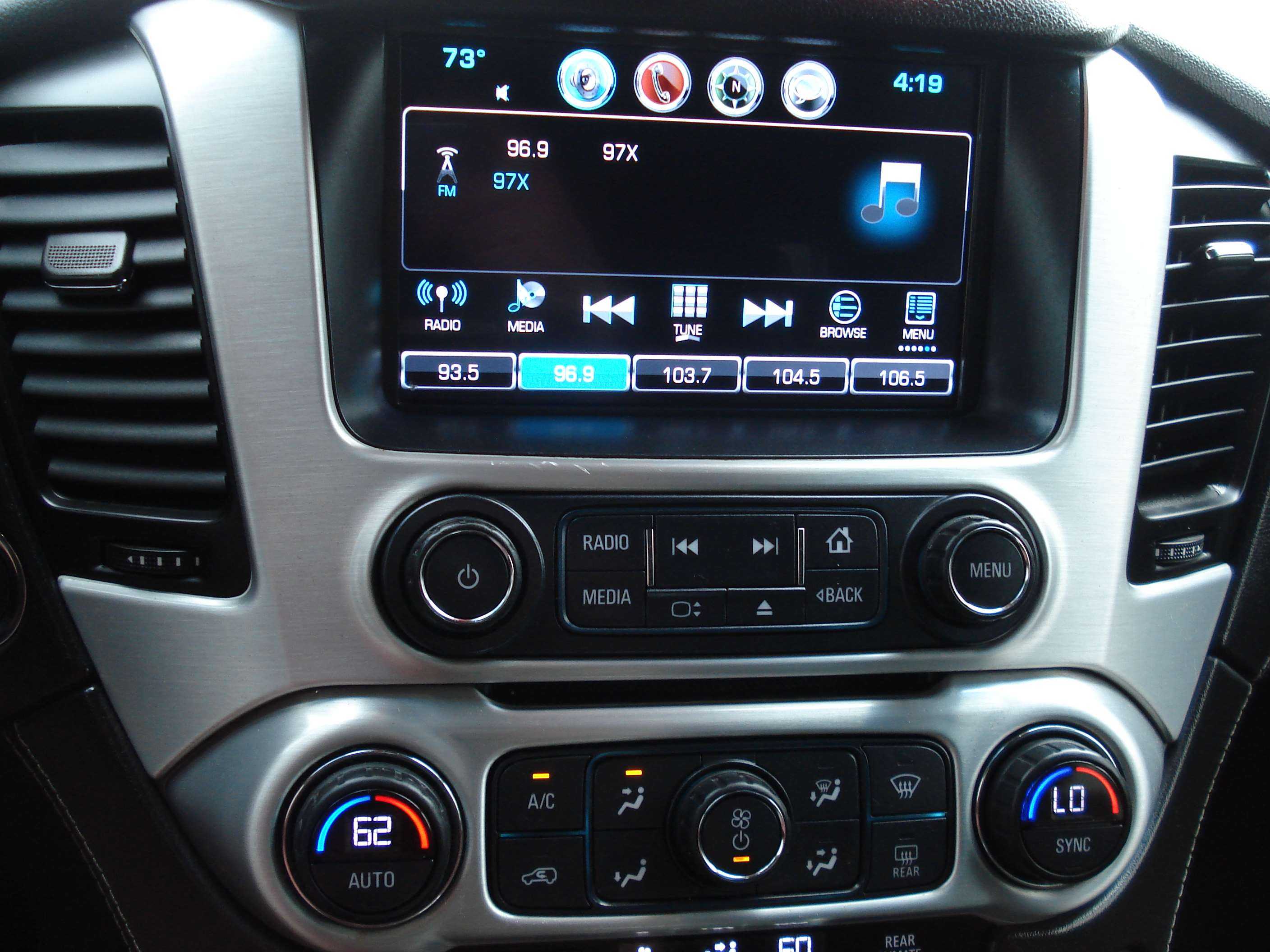 Gmc Yukon Xl Image 12