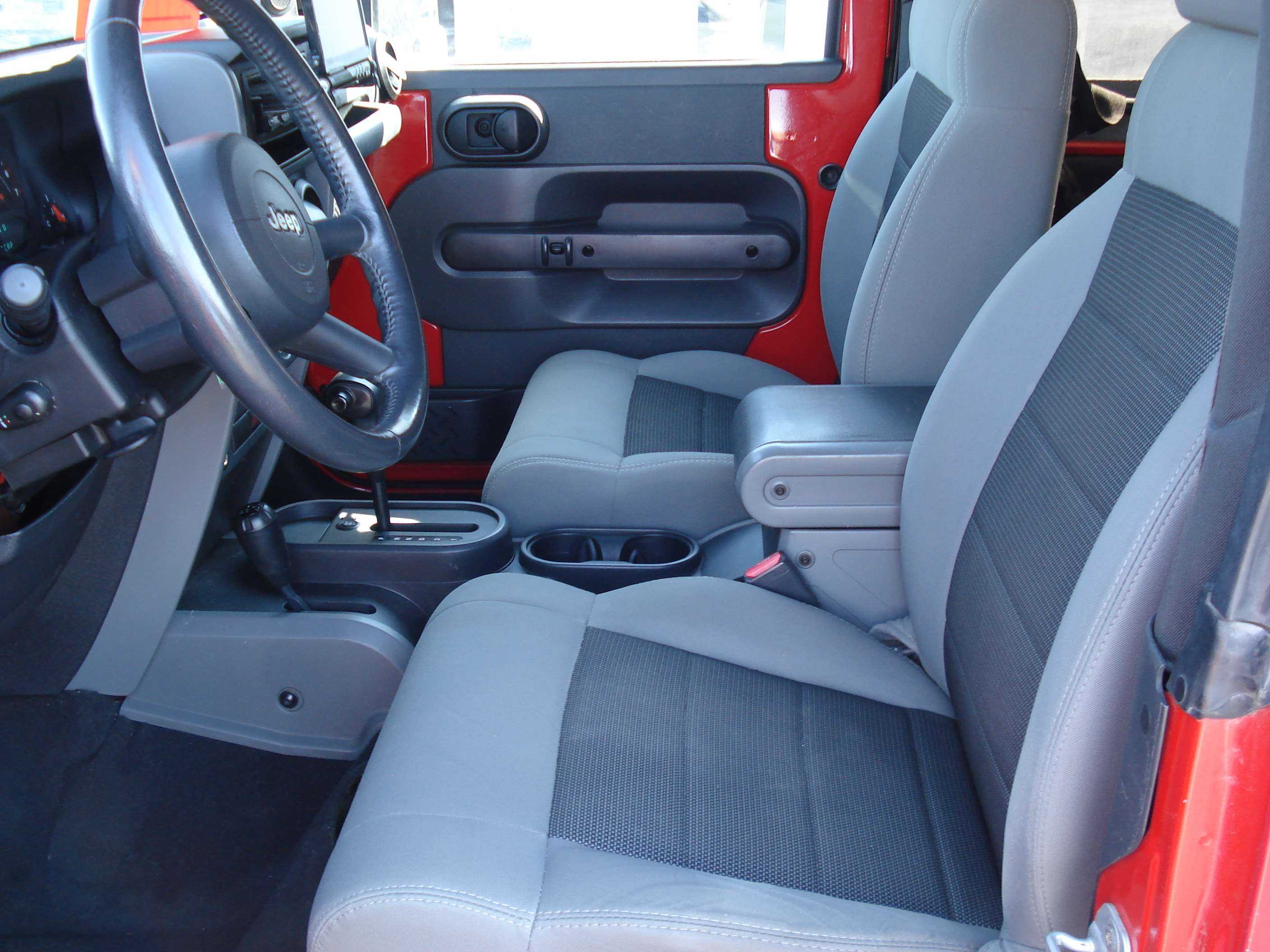 Jeep Wrangler Image 11