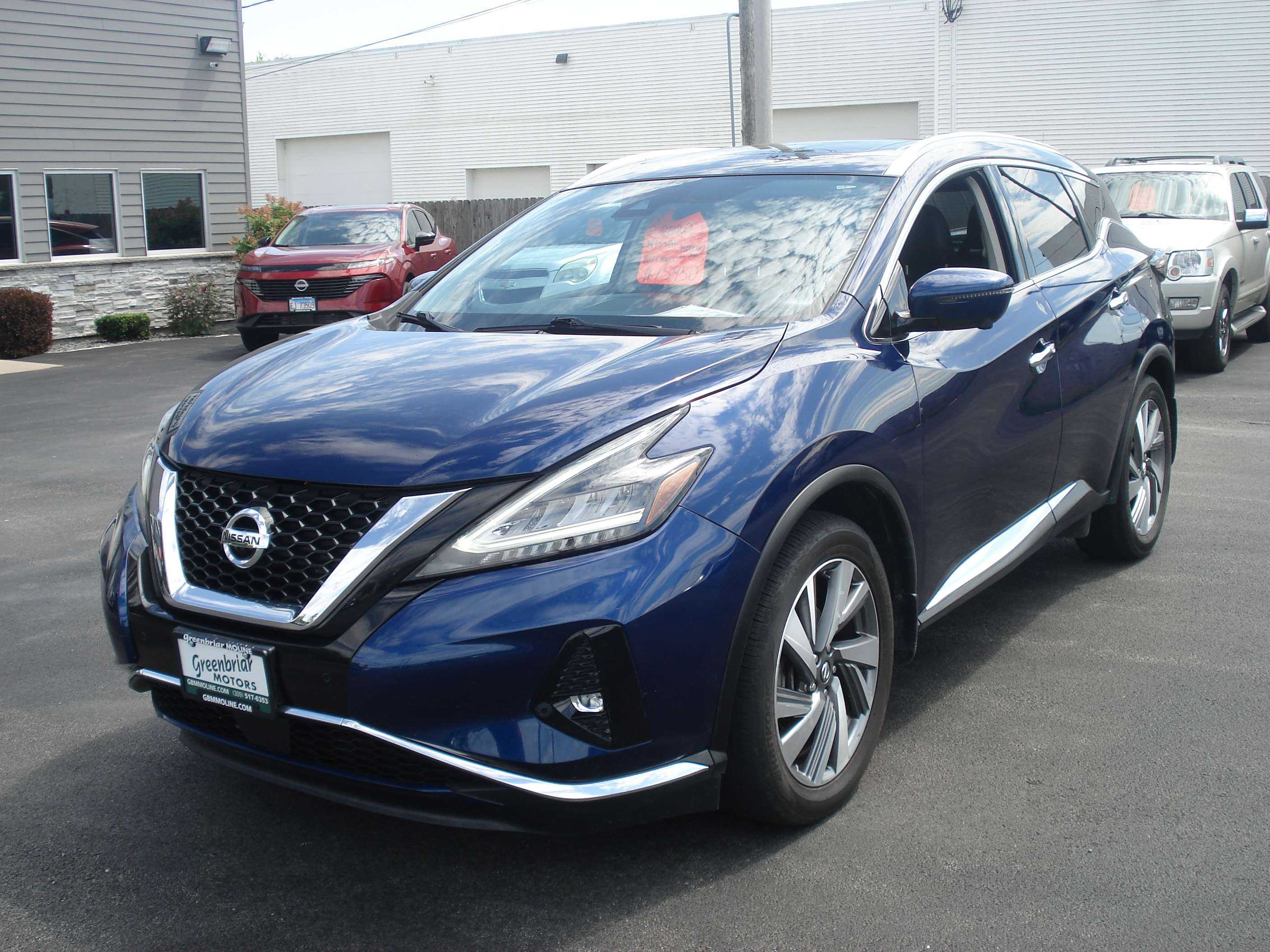 Nissan Murano Image 2