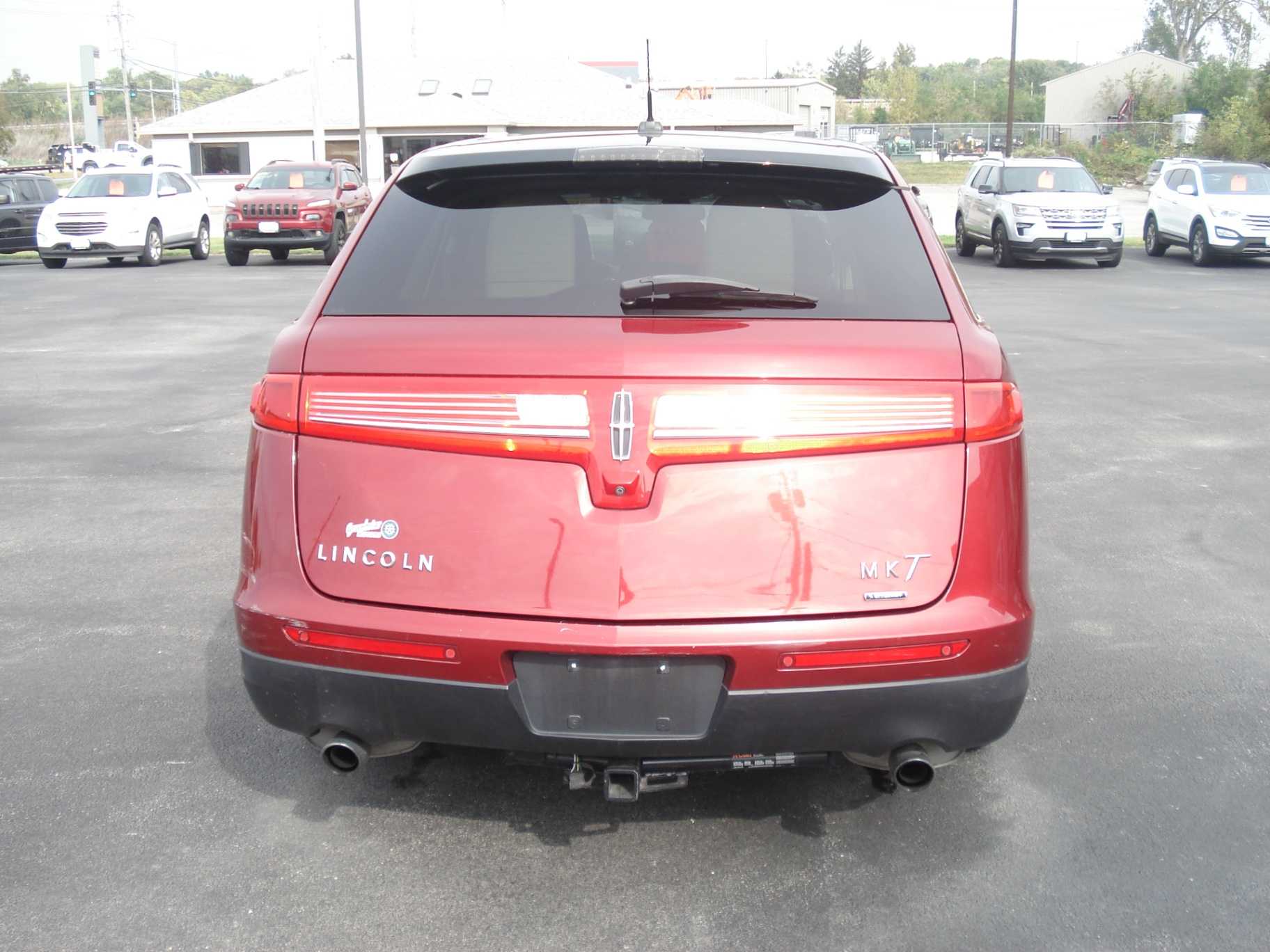 Lincoln MKT Image 4