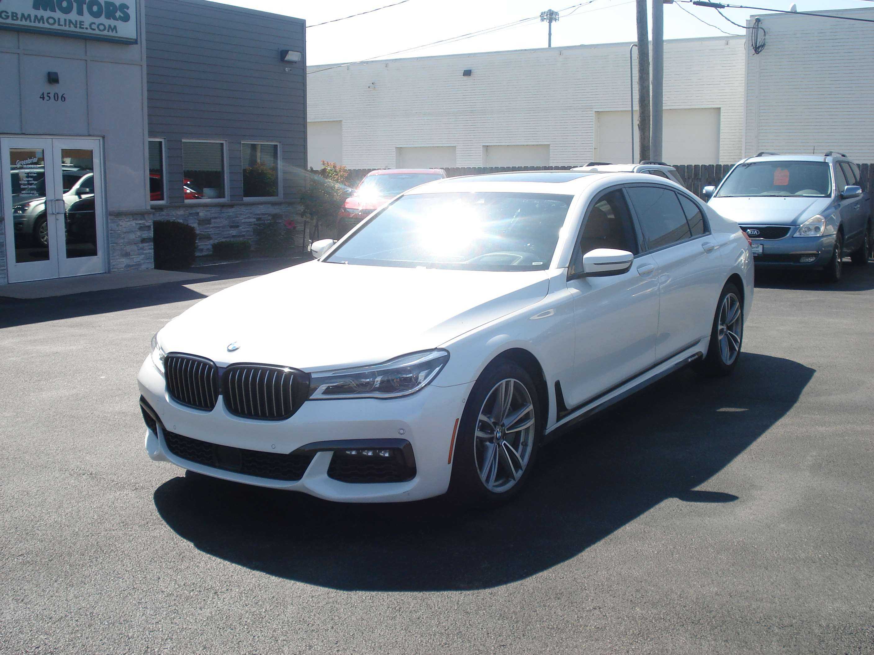 Bmw 7 Series Image 3
