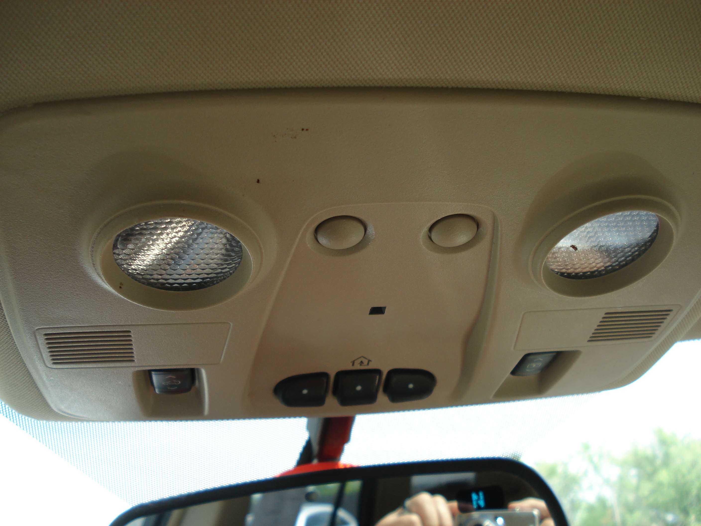 Buick Enclave Image 14