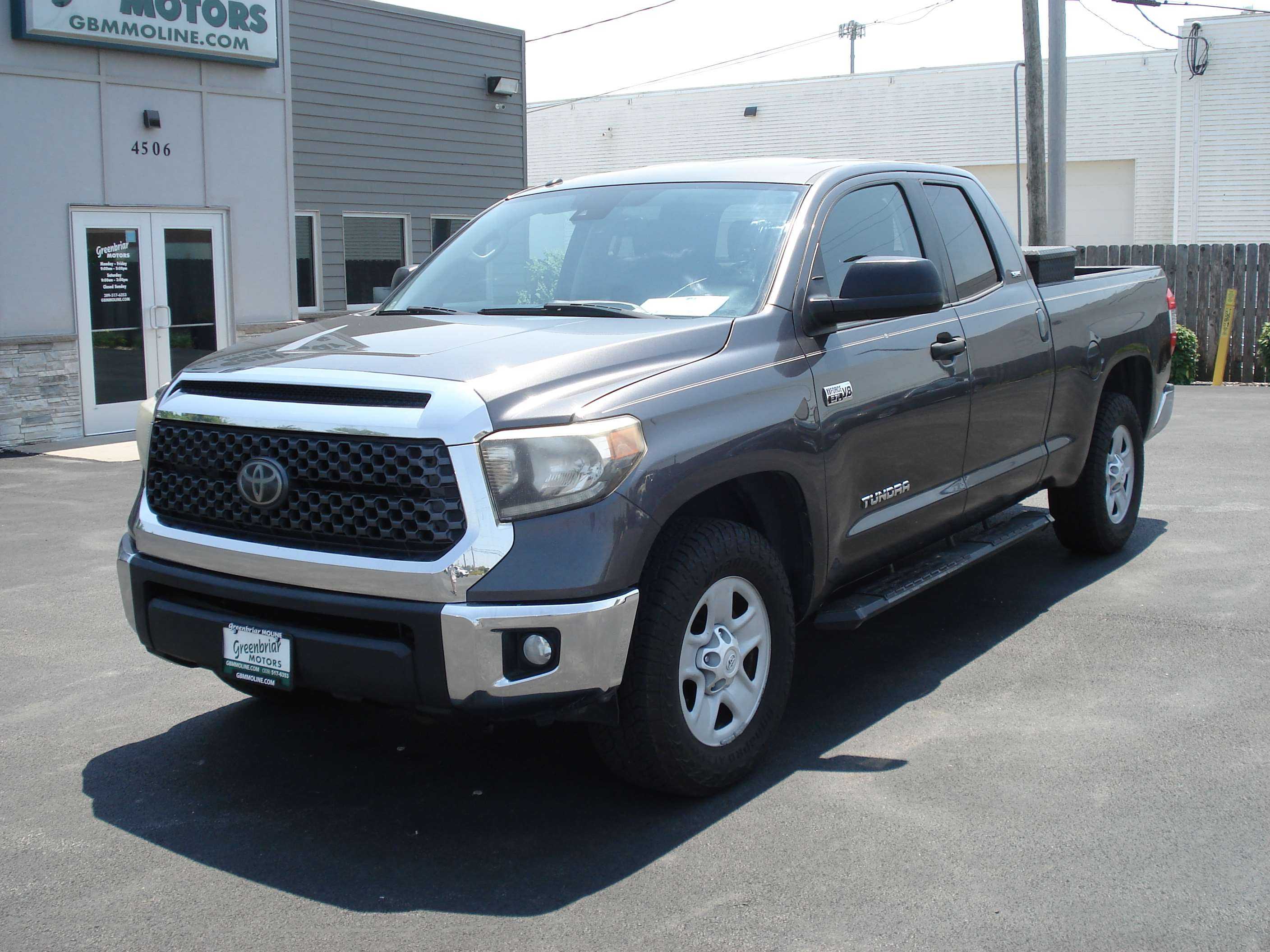 Toyota Tundra Image 2