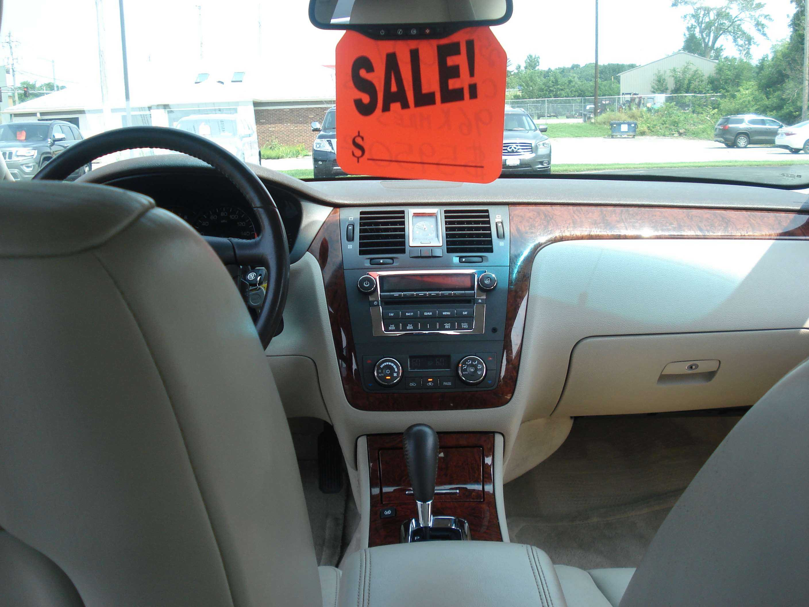 Cadillac Dts Image 13