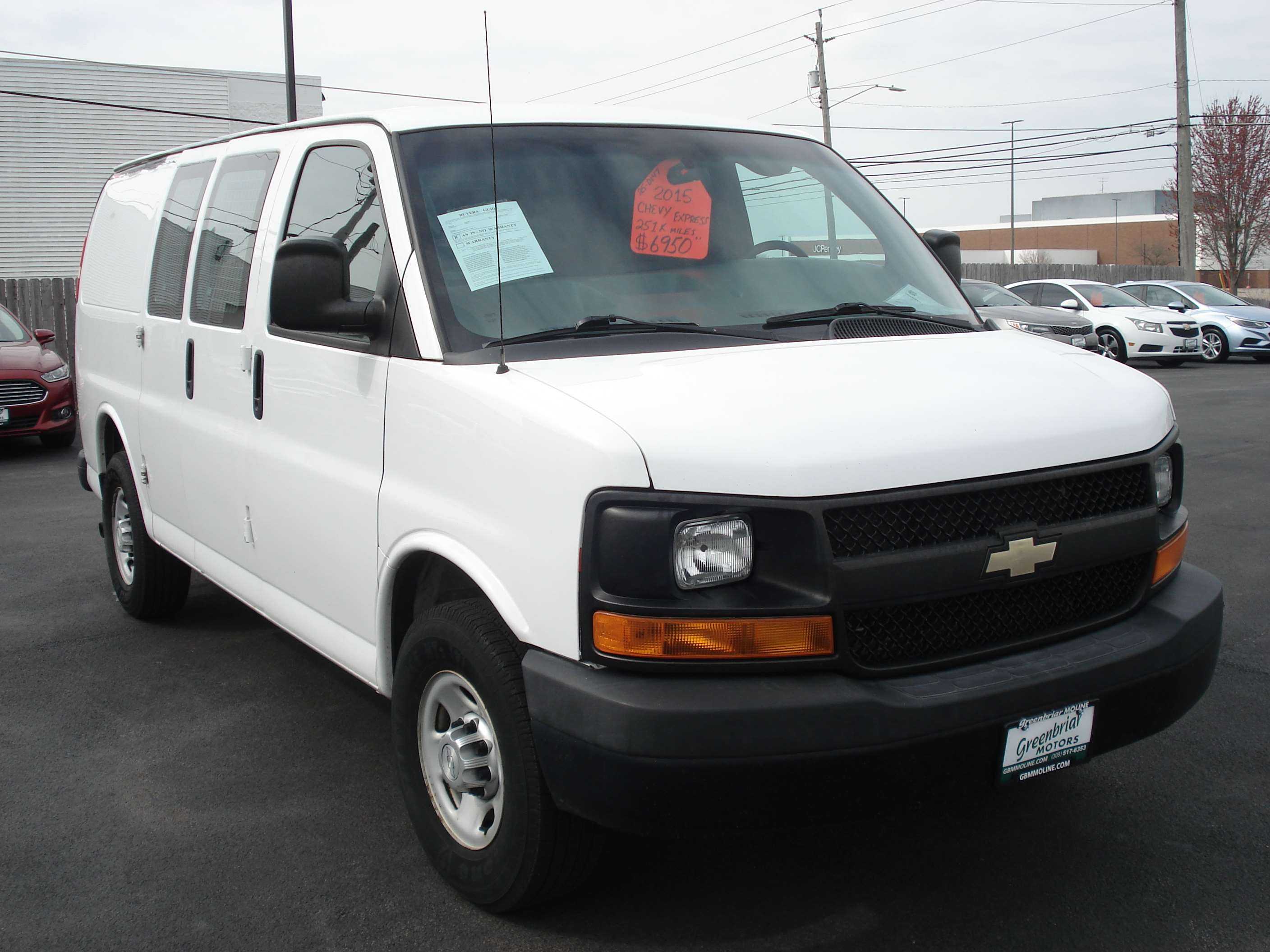 Chevrolet Express Image 7