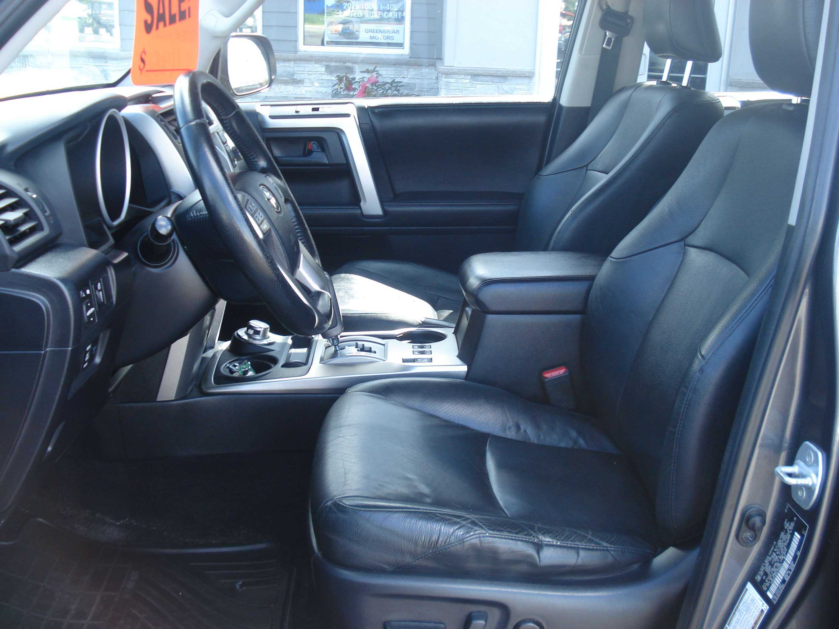 Toyota 4runner Image 11
