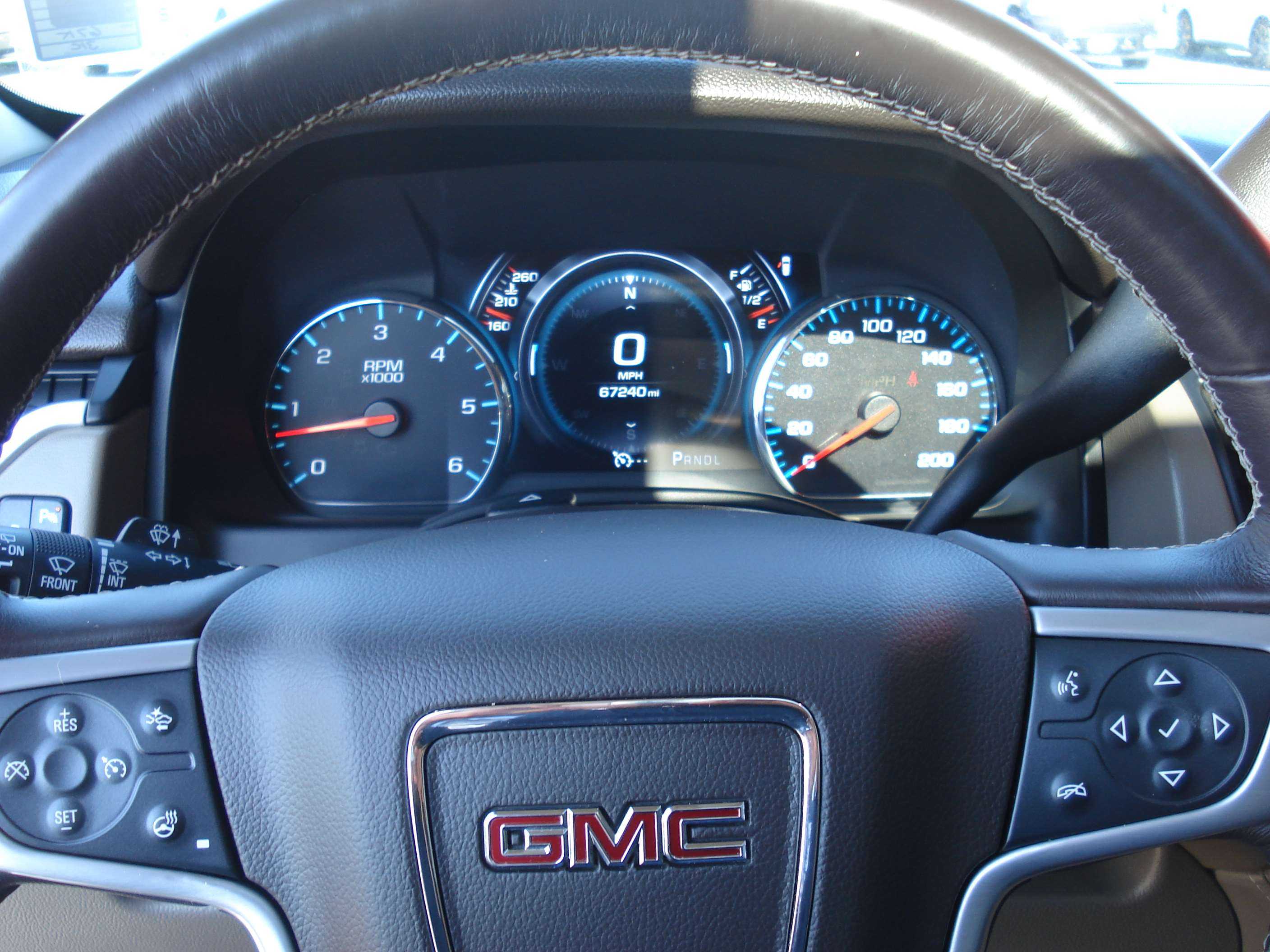 Gmc Yukon Image 18