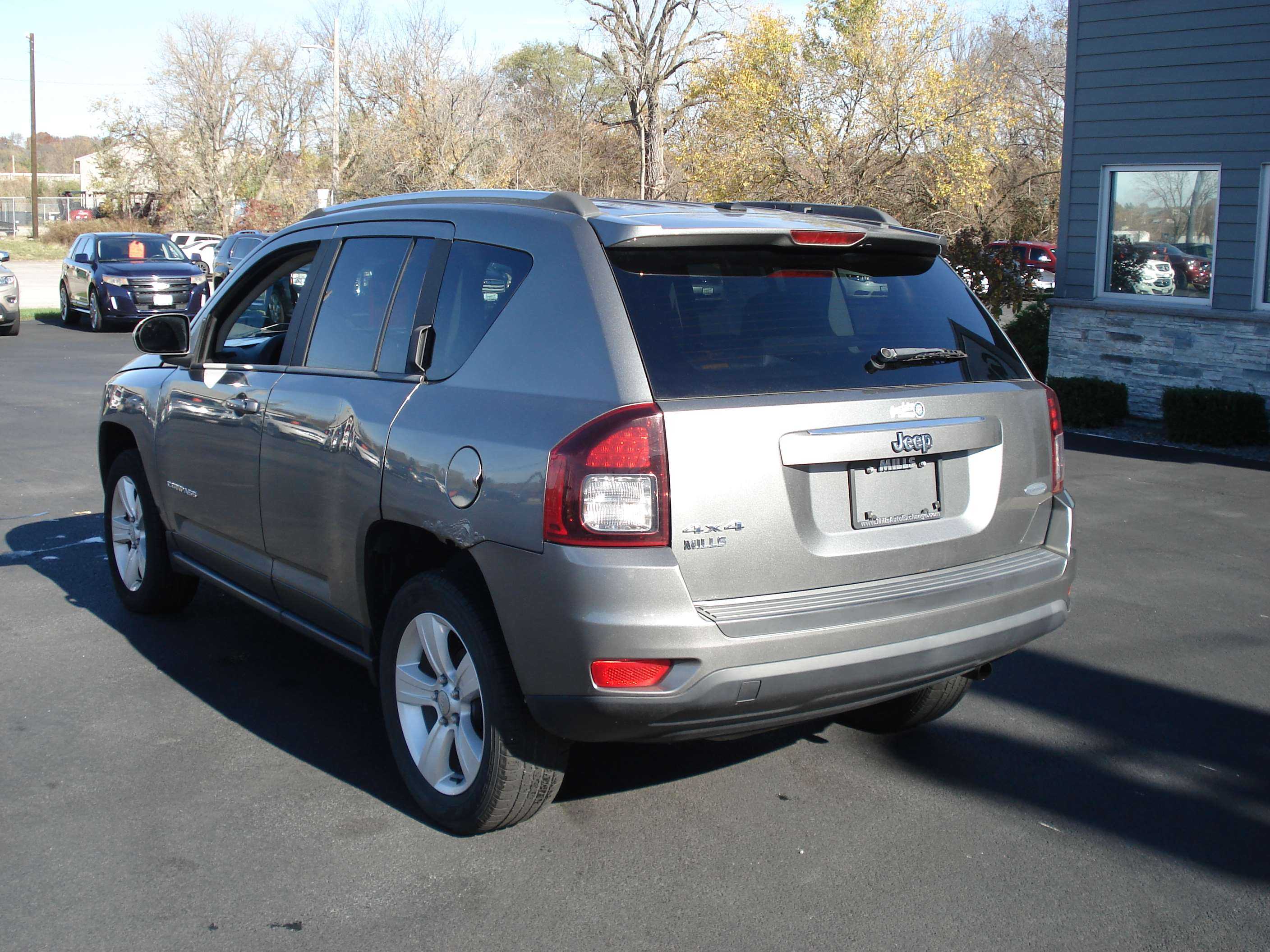 Jeep Compass Image 8